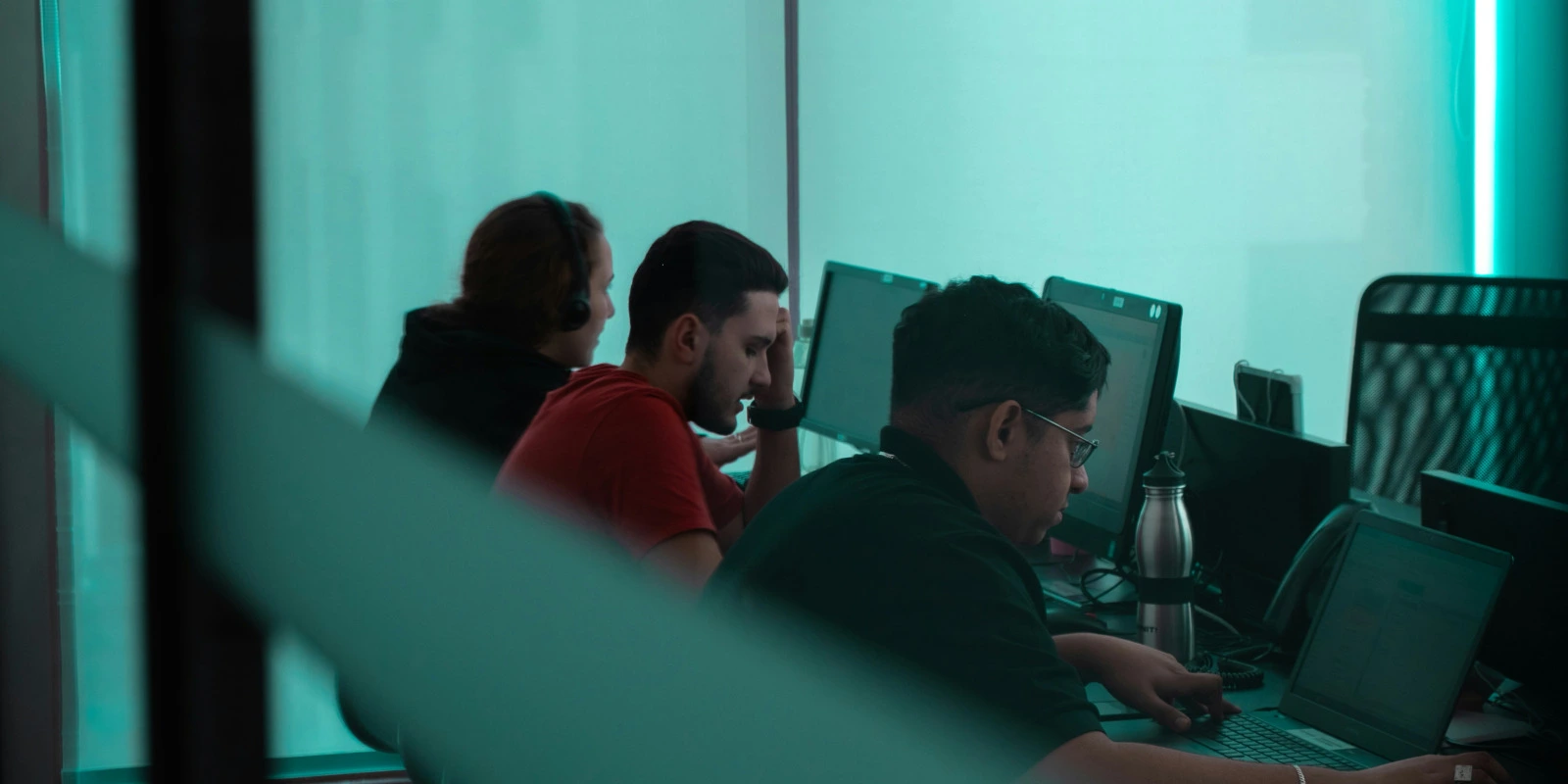 Évolution de la Scénographie : Du Théâtre Classique au Multimédia